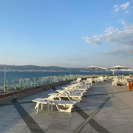 Paradiso 'в' 201 One Bedroom * Nesebar