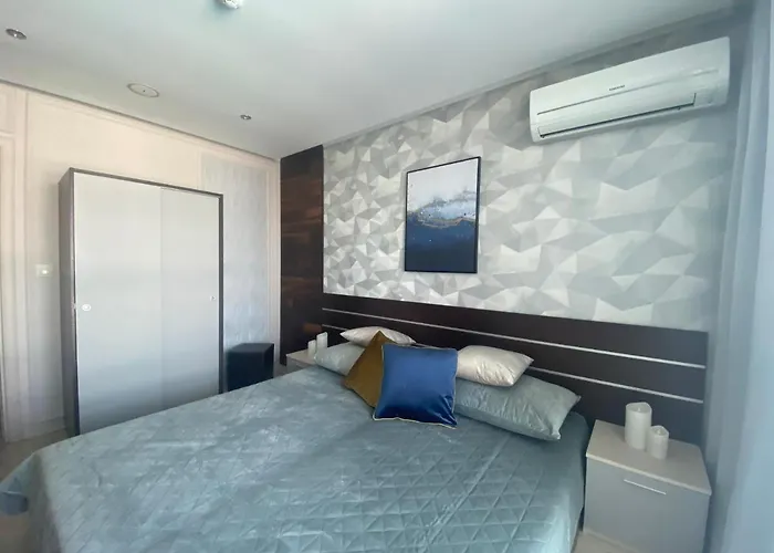 Paradiso 'в' 201 One Bedroom Апартамент