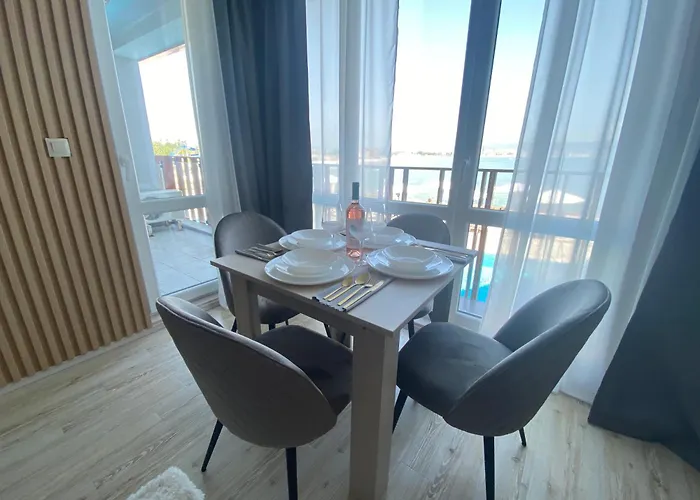 Paradiso 'в' 201 One Bedroom